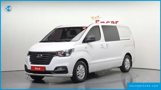 HYUNDAI STAREX VAN 5-SEATER