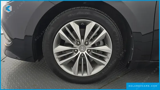 HYUNDAI GRANDEUR HG240 MODERN COLLECTION