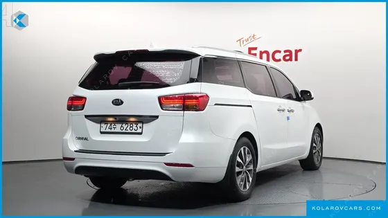 KIA CARNIVAL 11-SEATER PRESTIGE