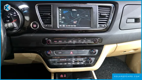 KIA CARNIVAL 11-SEATER PRESTIGE