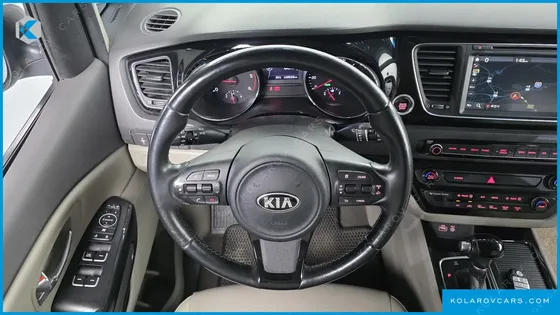 KIA CARNIVAL 11-SEATER PRESTIGE