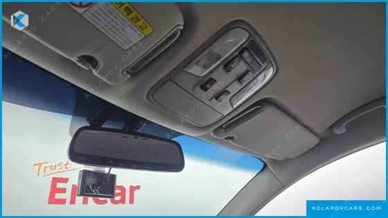KIA CARNIVAL 11-SEATER PRESTIGE