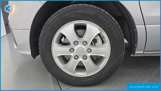 HYUNDAI STAREX 12-SEATER LPI