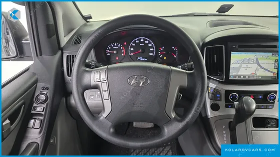 HYUNDAI STAREX 12-SEATER LPI