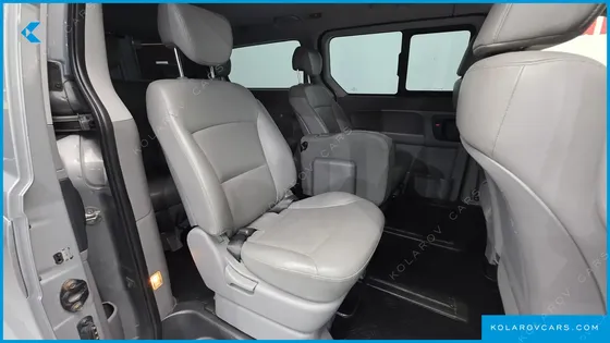 HYUNDAI STAREX 12-SEATER LPI