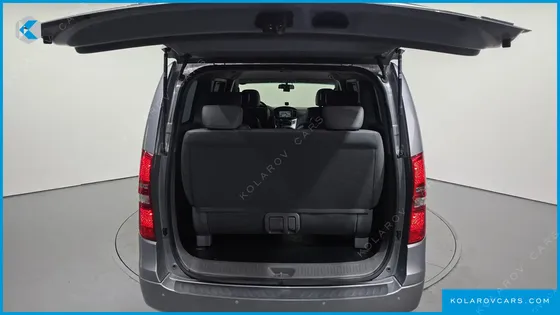 HYUNDAI STAREX 12-SEATER LPI