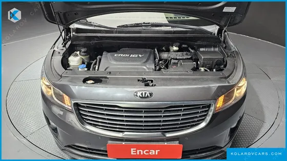 KIA CARNIVAL 11-SEATER LUXURY