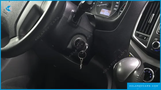 HYUNDAI STAREX VAN 3-SEATER