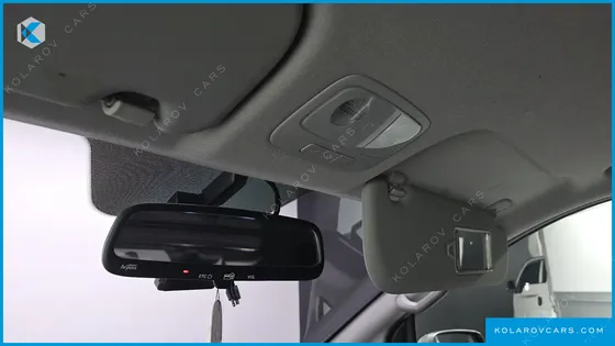 HYUNDAI STAREX VAN 3-SEATER