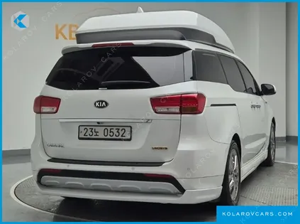 KIA CARNIVAL 9-SEATER HI-LIMOUSINE