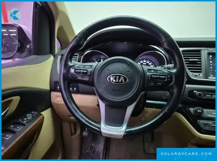 KIA CARNIVAL 9-SEATER HI-LIMOUSINE