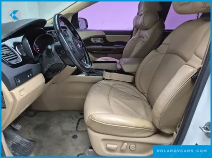 KIA CARNIVAL 9-SEATER HI-LIMOUSINE