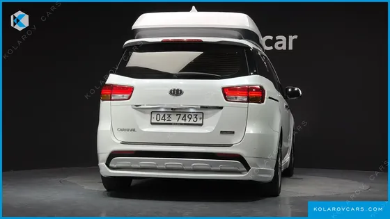 KIA CARNIVAL 9-SEATER HI-LIMOUSINE
