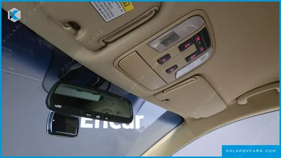 KIA CARNIVAL 9-SEATER HI-LIMOUSINE