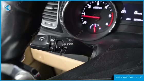 KIA CARNIVAL 9-SEATER HI-LIMOUSINE