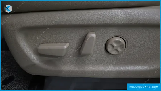 KIA CARNIVAL 9-SEATER HI-LIMOUSINE