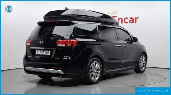 KIA CARNIVAL 9-SEATER HI-LIMOUSINE
