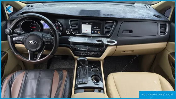 KIA CARNIVAL 9-SEATER HI-LIMOUSINE