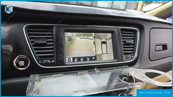 KIA CARNIVAL 9-SEATER HI-LIMOUSINE