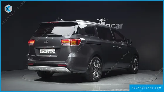 KIA CARNIVAL 9-SEATER PRESTIGE