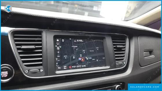 KIA CARNIVAL 9-SEATER PRESTIGE