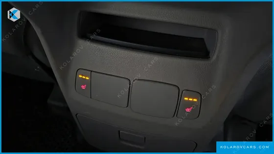 KIA CARNIVAL 9-SEATER PRESTIGE