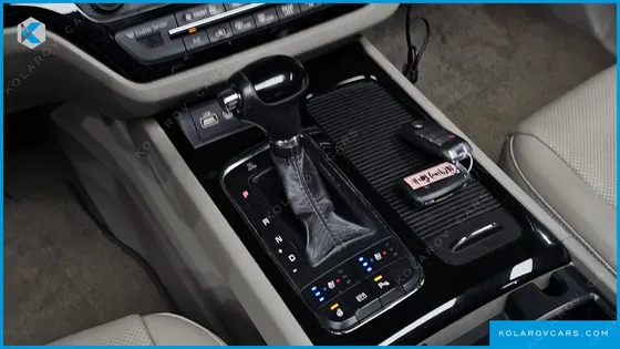 KIA CARNIVAL 9-SEATER PRESTIGE