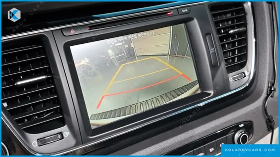KIA CARNIVAL 9-SEATER PRESTIGE