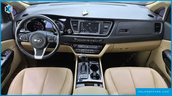 KIA CARNIVAL 9-SEATER NOBLESSE