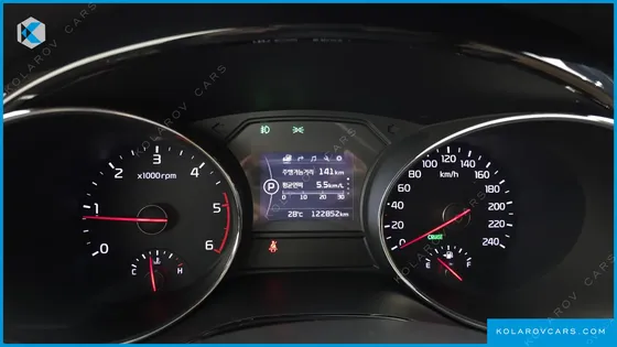 KIA CARNIVAL 9-SEATER NOBLESSE