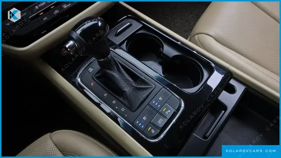 KIA CARNIVAL 9-SEATER NOBLESSE