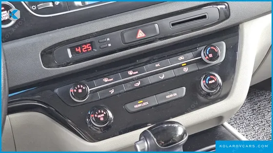 KIA CARNIVAL 9-SEATER LUXURY