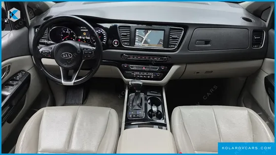 KIA CARNIVAL 9-SEATER NOBLESSE