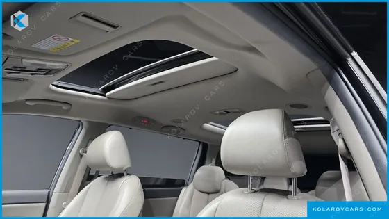 KIA CARNIVAL 9-SEATER NOBLESSE