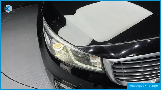 KIA CARNIVAL 9-SEATER NOBLESSE