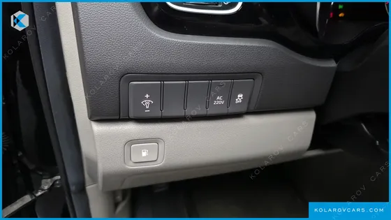 KIA CARNIVAL 9-SEATER NOBLESSE