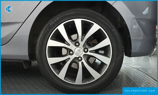 HYUNDAI ACCENT DIESEL WIT 1.6 VGT PREMIUM