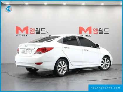 HYUNDAI ACCENT 1.6 GDI TOP