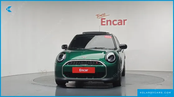 MINI COOPER 5 DOOR FAVOURED