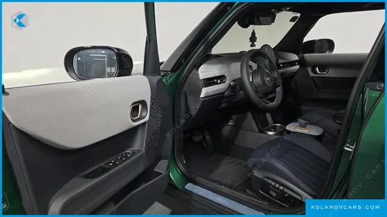 MINI COOPER 5 DOOR FAVOURED