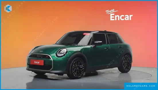 MINI COOPER 5 DOOR FAVOURED