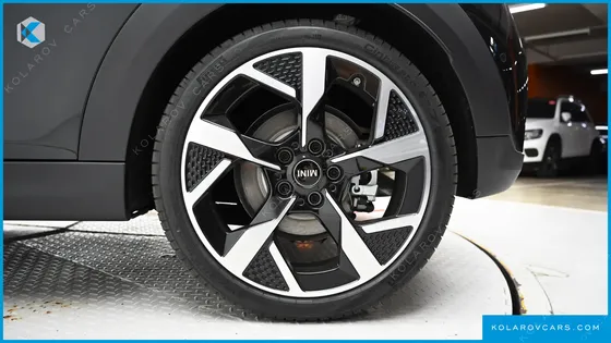 MINI COOPER FAVOURED