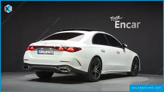MERCEDES E-CLASS E300 4MATIC AMG LINE