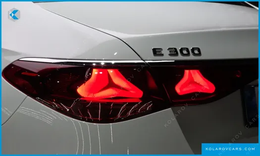 MERCEDES E-CLASS E300 4MATIC AMG LINE