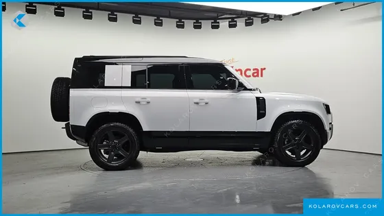 LAND ROVER DEFENDER 110 D250 X-DYNAMIC SE