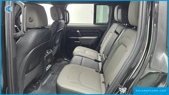 LAND ROVER DEFENDER 110 D250 X-DYNAMIC SE