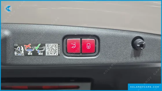 MERCEDES E-CLASS E200 AVANTGARDE