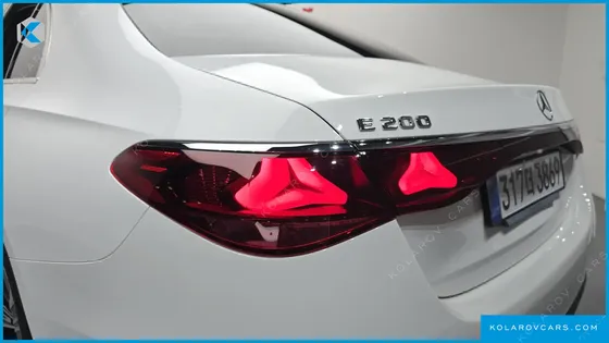 MERCEDES E-CLASS E200 AVANTGARDE