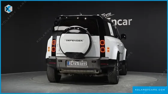 LAND ROVER DEFENDER 110 P300 X-DYNAMIC SE