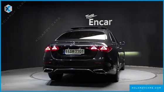 MERCEDES E-CLASS E300 4MATIC AMG LINE